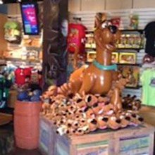 Sfmm_looneytunesmainstreetmarket_stl_220x220